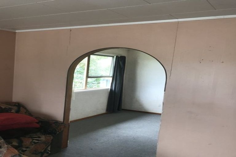 Photo of property in 2/24 Tango Place, Henderson, Auckland, 0610