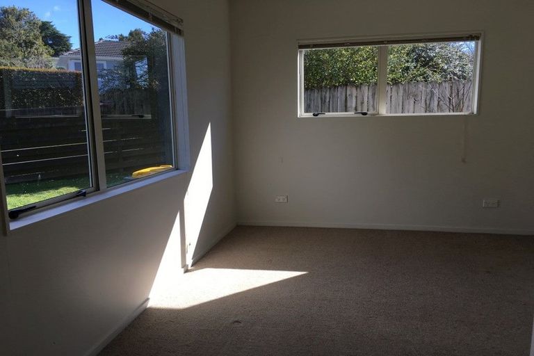Photo of property in 39 Weldene Avenue, Glenfield, Auckland, 0629