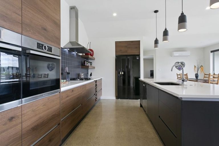 Photo of property in 13 Alan Livingston Drive, Cambridge, 3434