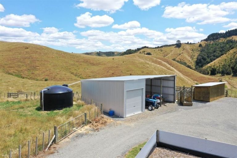 Photo of property in 36 Parker Road, Huntly, 3771