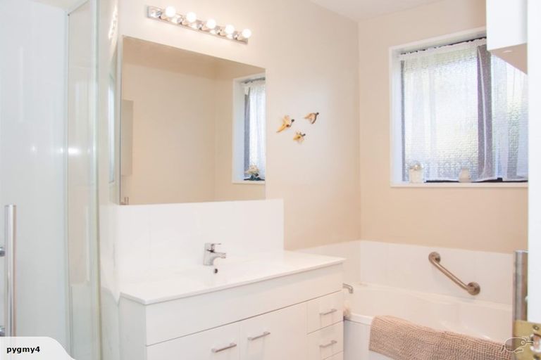 Photo of property in 1/358 Greers Road, Bishopdale, Christchurch, 8053