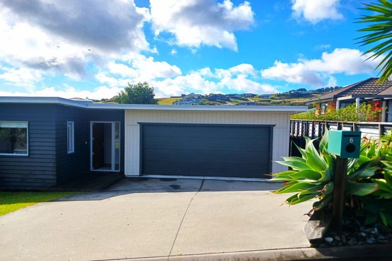 Photo of property in 6 Protea Drive, Cable Bay, 0420
