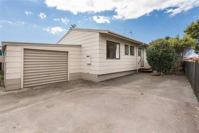 Photo of property in 114a Eversham Road, Mount Maunganui, 3116