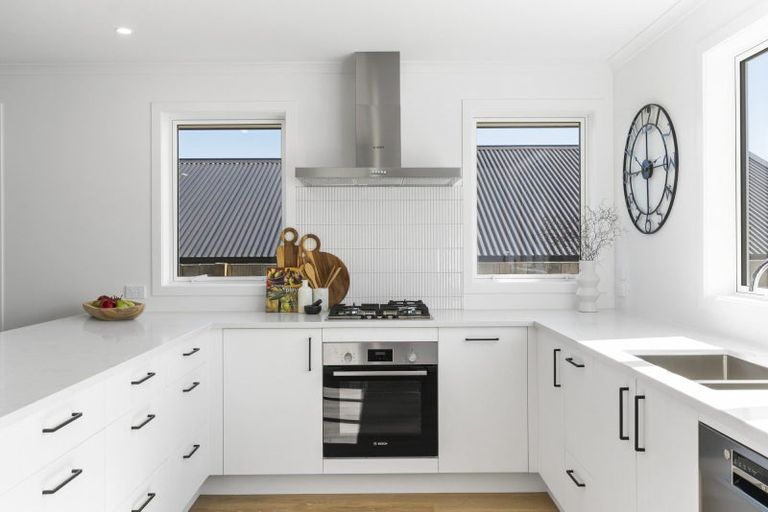 Photo of property in 32e Acacia Avenue, Kihikihi, Te Awamutu, 3800