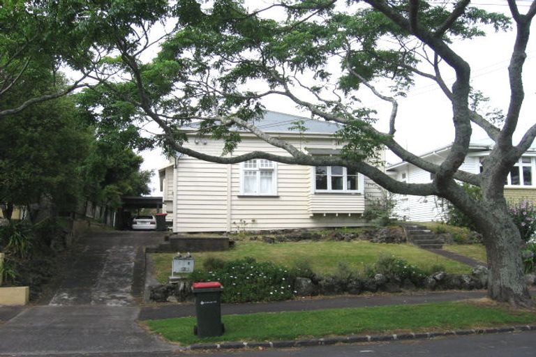 Photo of property in 83 Calgary Street, Mount Eden, Auckland, 1041