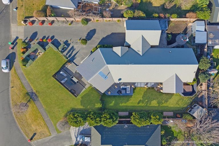 Photo of property in 6 Thornley Place, Woodend, 7610