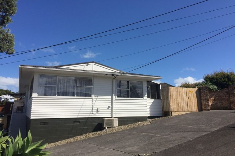 Photo of property in 57 Fairmount Road, Titirangi, Auckland, 0604
