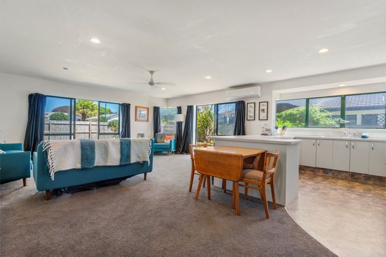 Photo of property in 63 Kane Road, Papamoa Beach, Papamoa, 3118