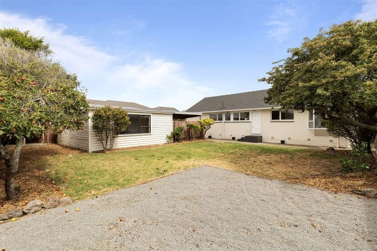 Photo of property in 25 Endeavour Street, North New Brighton, Christchurch, 8083