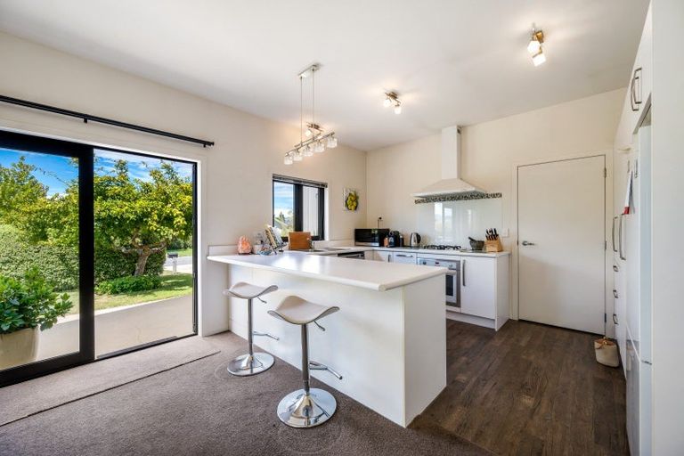 Photo of property in 2 Snowberry Street, Albert Town, Wanaka, 9305