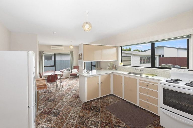 Photo of property in 39 Colwyn Street, Bryndwr, Christchurch, 8053