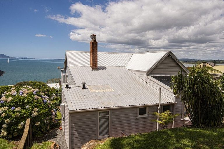 Photo of property in 128 Beach Road, Onerahi, Whangarei, 0110