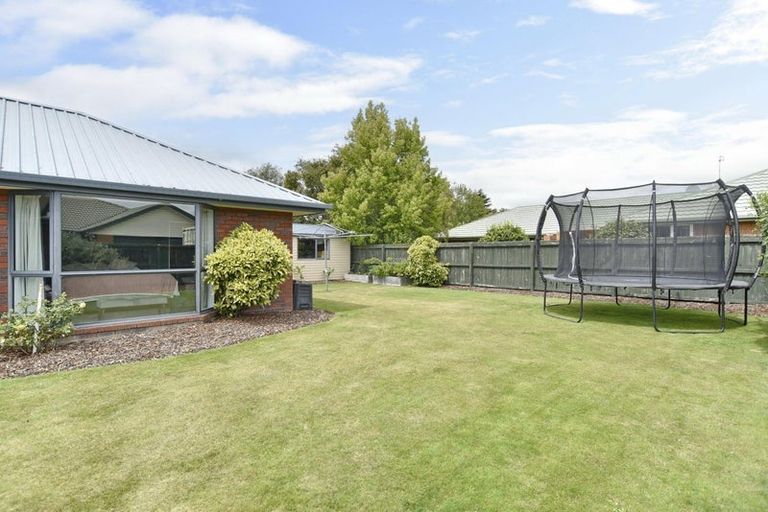 Photo of property in 225 Kingsbury Avenue, Rangiora, 7400