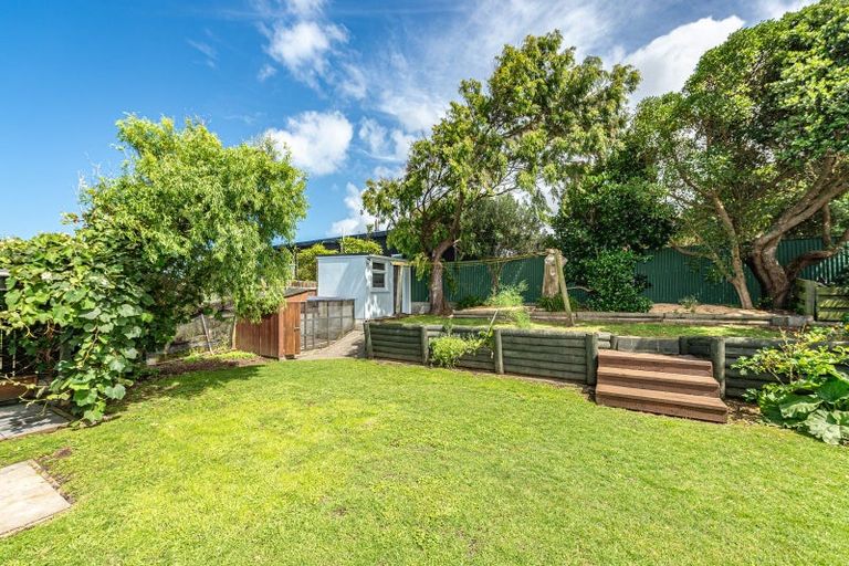 Photo of property in 9a Karewa Street, Castlecliff, Whanganui, 4501