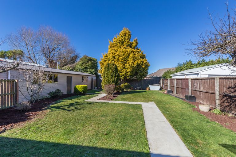 Photo of property in 28 Crosby Street, Mairehau, Christchurch, 8013