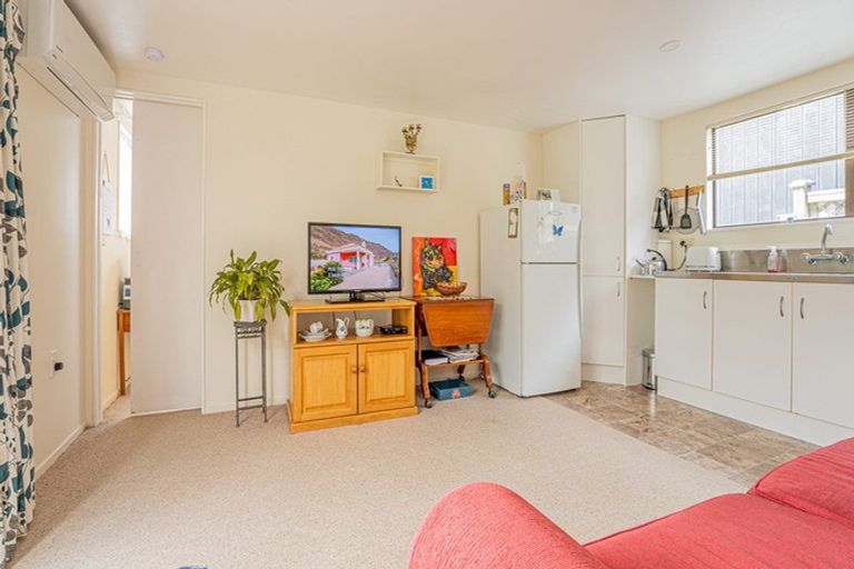 Photo of property in 12 Orewa Heights Crescent, Orewa, 0931