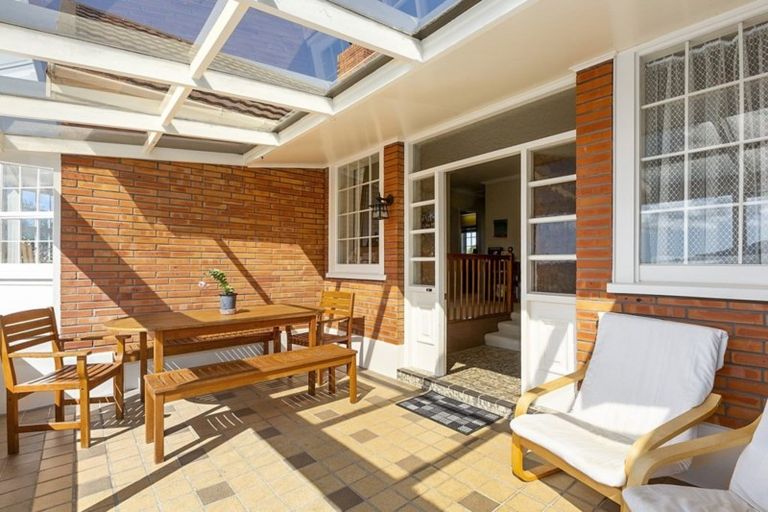 Photo of property in 3 Falcon Street, Roslyn, Dunedin, 9010