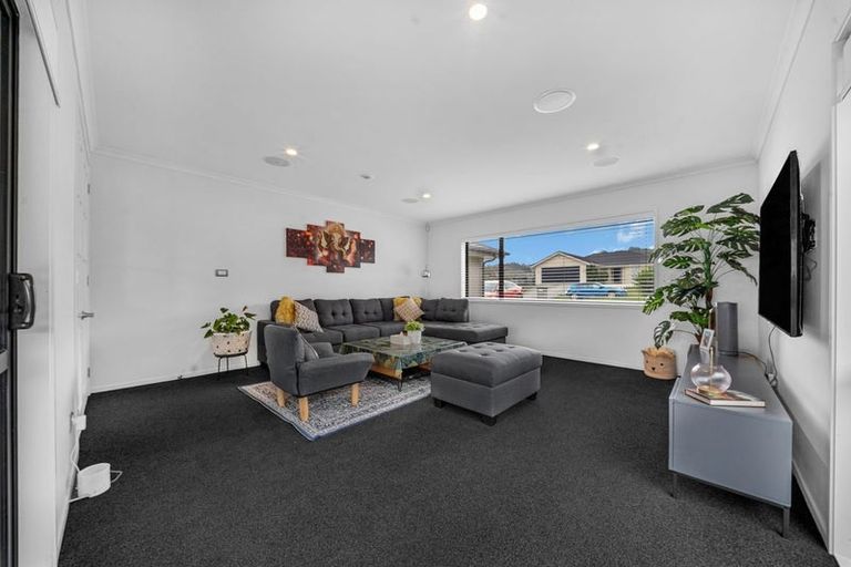 Photo of property in 11 Millbrae Place, Pokeno, 2402