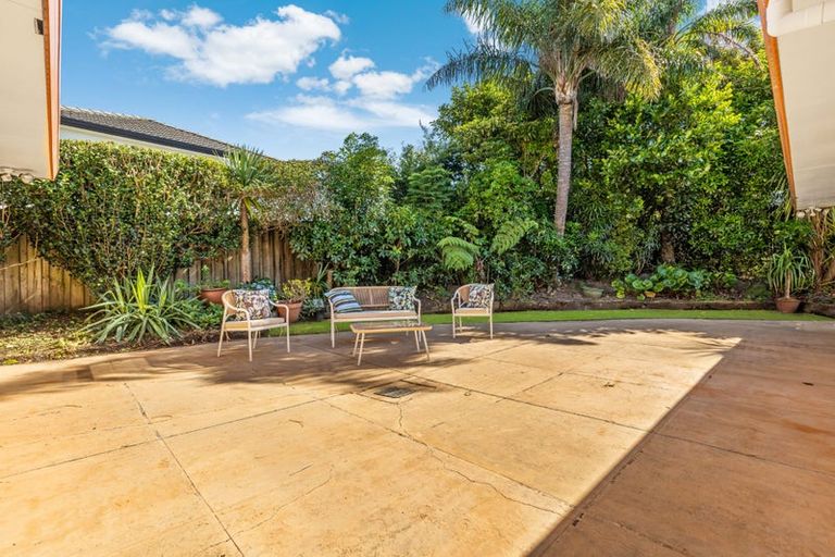 Photo of property in 10 Stewart Gibson Place, Manurewa, Auckland, 2105