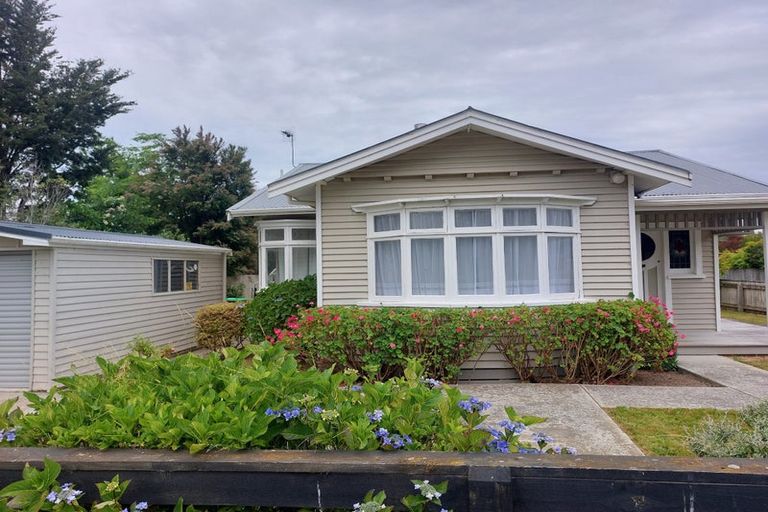Photo of property in 34 Esther Street, Martinborough, 5711