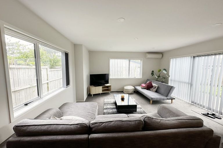 Photo of property in 4 Ruhanui Lane, Pakuranga Heights, Auckland, 2010