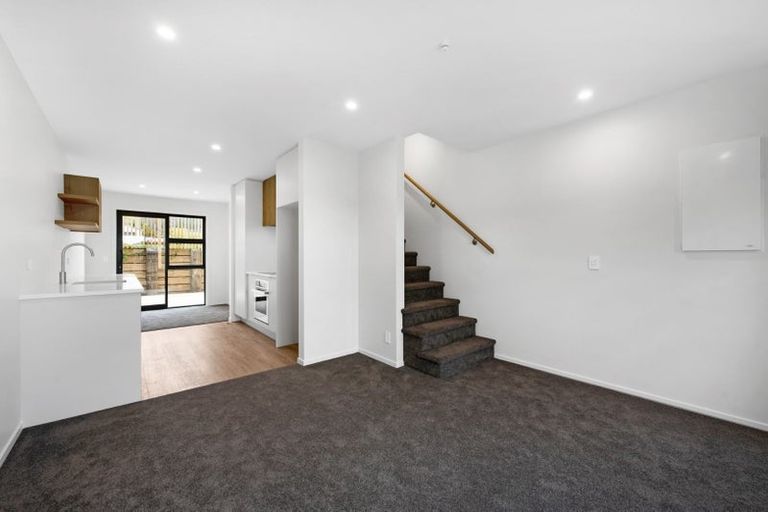 Photo of property in 8/370 Stokes Valley Road, Stokes Valley, Lower Hutt, 5019