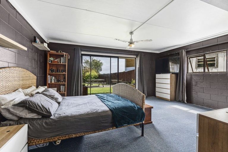 Photo of property in 5 Bronte Place, Whalers Gate, New Plymouth, 4310