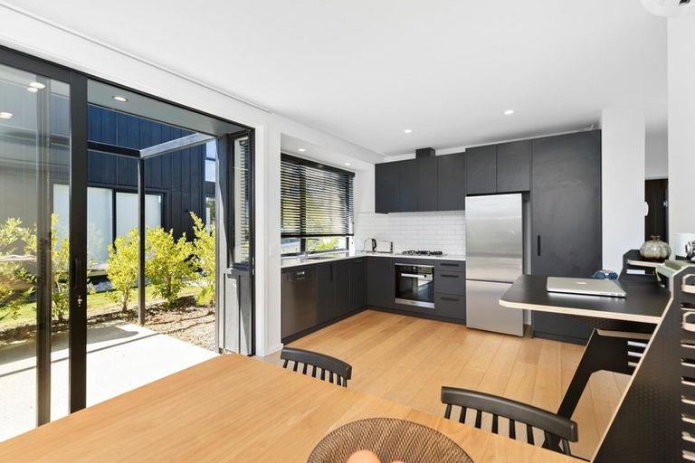 Photo of property in 12 Mckenzies Shute, Jacks Point, Queenstown, 9371