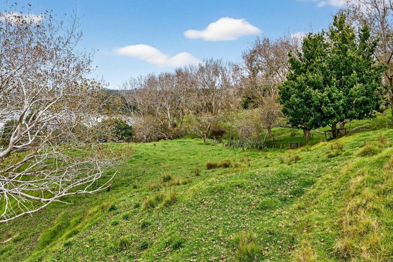 Photo of property in 102b James Road, Maungaturoto, 0587