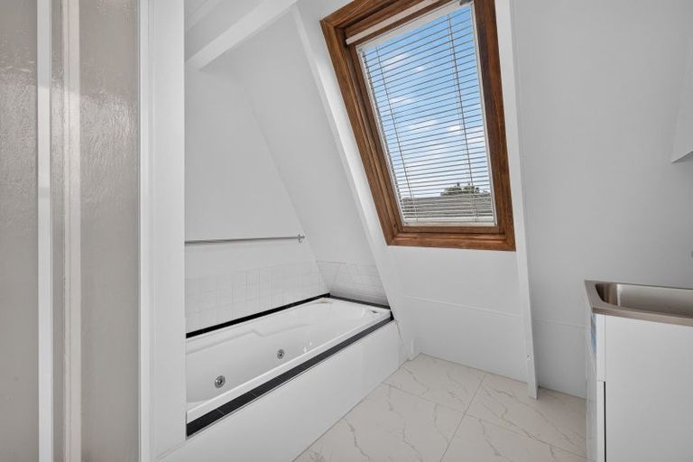 Photo of property in 97b Johns Road, Northwood, Christchurch, 8051