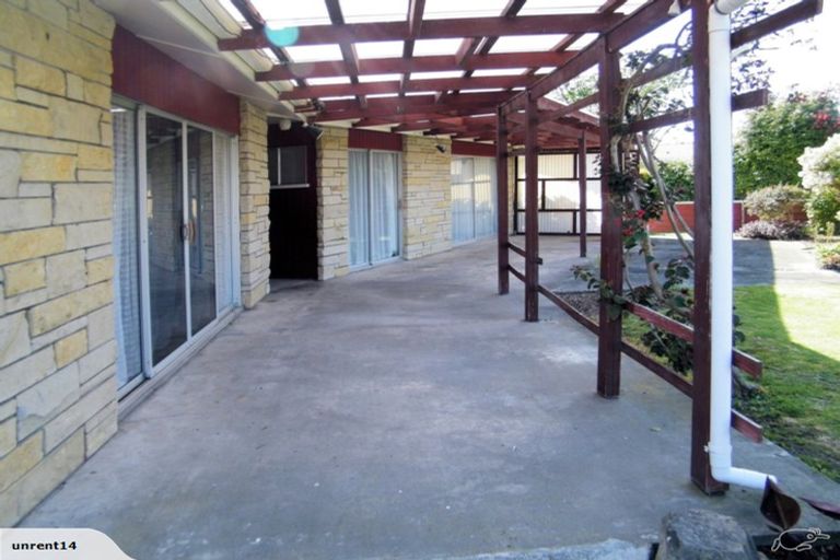 Photo of property in 21 Sutherland Crescent, Westbrook, Palmerston North, 4412