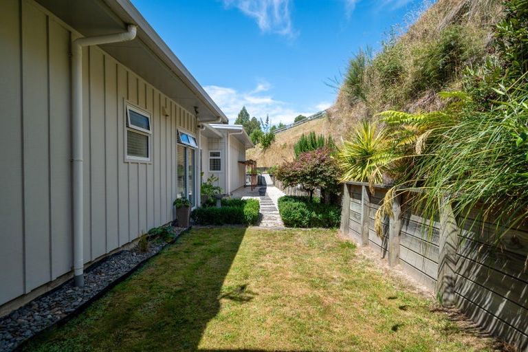 Photo of property in 75 Dalmore Way, Acacia Bay, Taupo, 3385