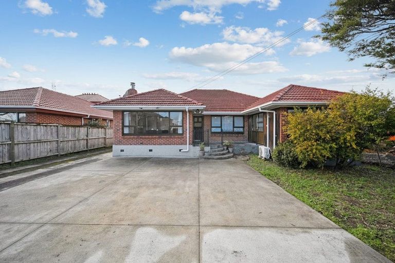 Photo of property in 3 Mckean Avenue, Manurewa, Auckland, 2102