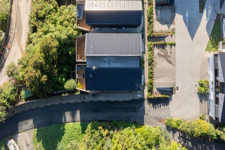 Photo of property in 1/6 Bushland Grove, Paparangi, Wellington, 6037