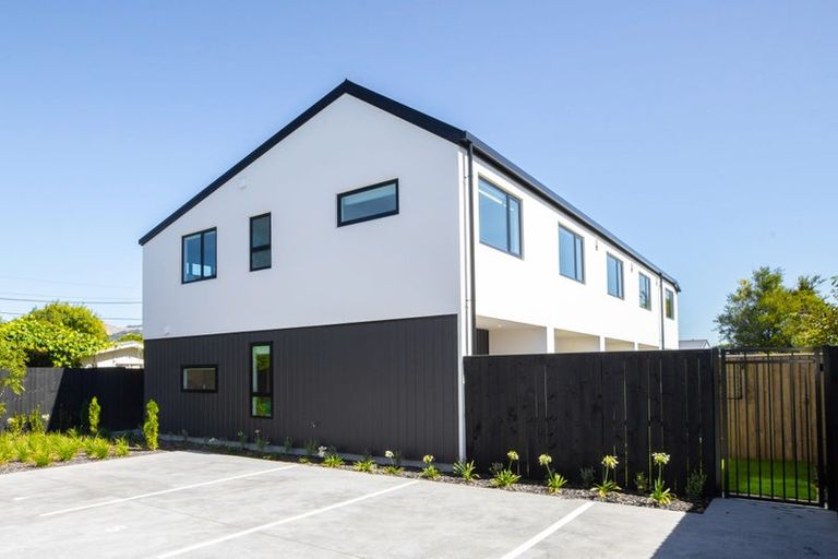 Photo of property in 2/39 Waltham Road, Sydenham, Christchurch, 8023