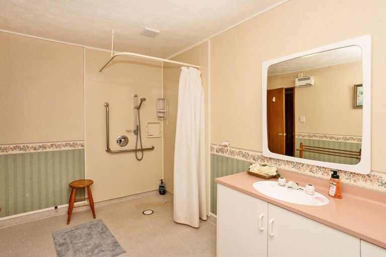Photo of property in 15 Vogel Court, Waikiwi, Invercargill, 9810