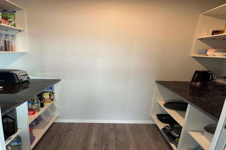 Photo of property in 6 Madeira Close, Whitby, Porirua, 5024