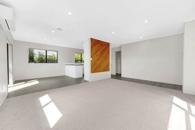Photo of property in 1/3 Kelvin Road, Papakura, 2110