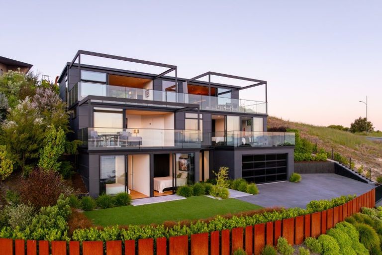 Photo of property in 21 Talisman Heights, Kaiteriteri, Motueka, 7197