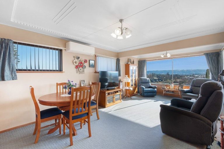 Photo of property in 37 Clyde Street, Kinmont Park, Mosgiel, 9024