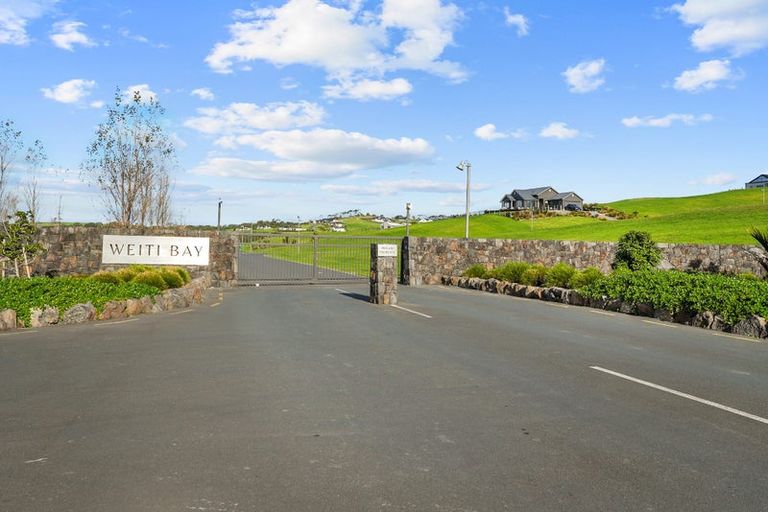 Photo of property in 7 Taemai Place, Okura Bush, Albany, 0794