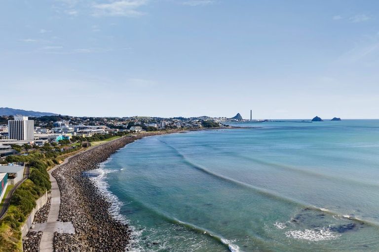 Photo of property in Quarterdeck, 12/4 Buller Street, New Plymouth, 4310