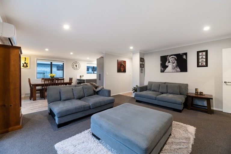 Photo of property in 8 Macloughlin Drive, Te Puke, 3119