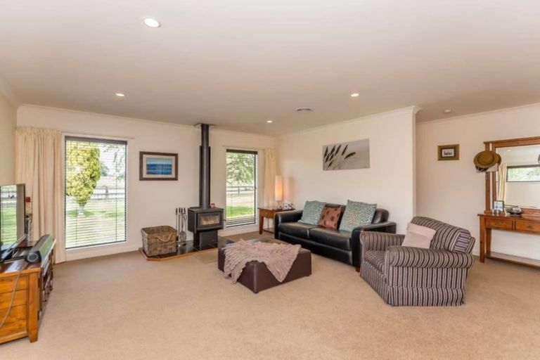 Photo of property in 1085 Queen Street East, Levin, 5571