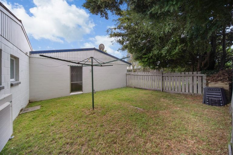 Photo of property in 2/14 Alpha Street, Papakura, 2110