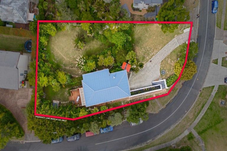 Photo of property in 29 Hebron Road, Waiake, Auckland, 0630
