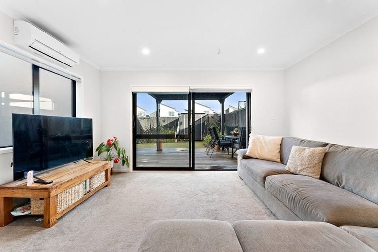 Photo of property in 41 Konoba Avenue, Kumeu, 0810