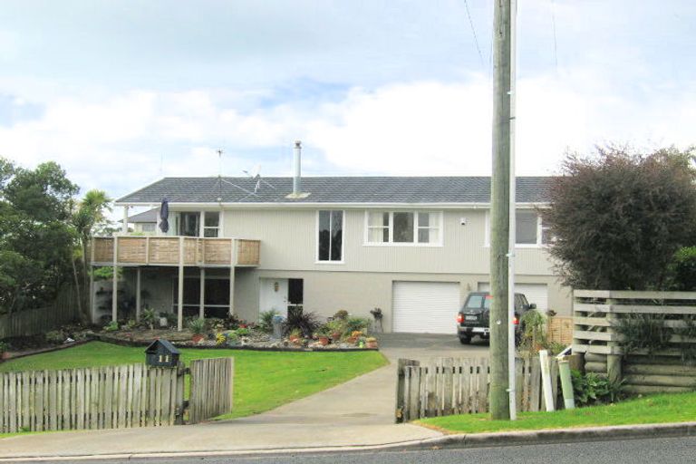 Photo of property in 11 Shelly Bay Road, Beachlands, Auckland, 2018