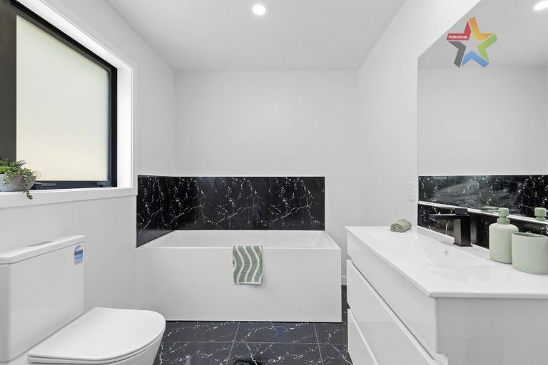 Photo of property in 3 Te Ara O Tahumate, Stokes Valley, 5019