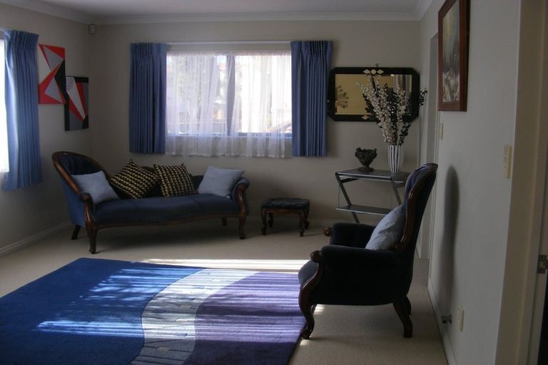 Photo of property in 106 Meadowland Drive, Somerville, Auckland, 2014